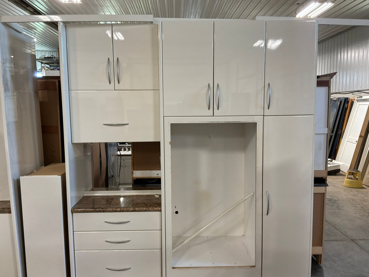 Large Modern Kitchen