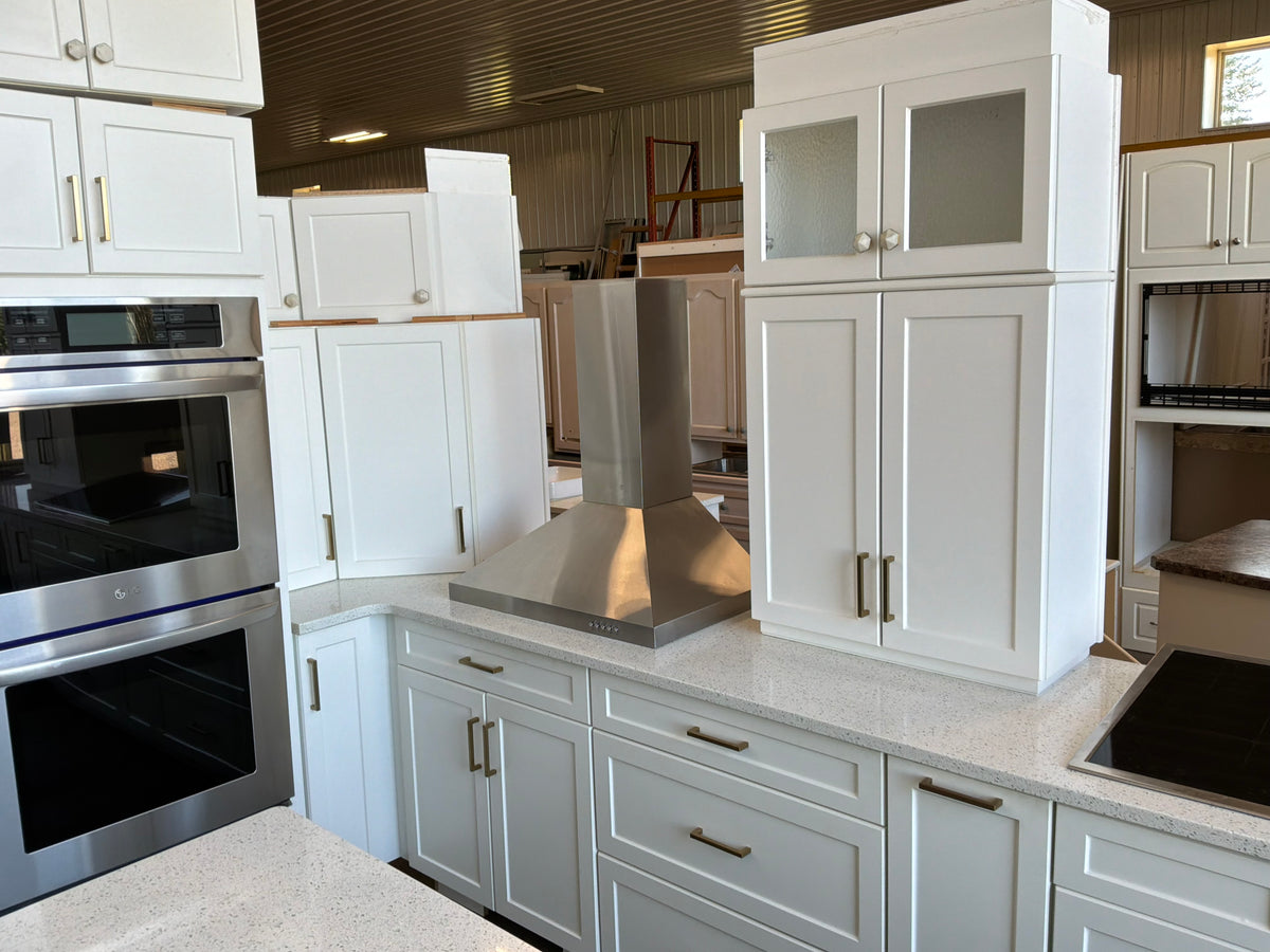 Shaker Style Kitchen with Eat-In Island