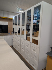 Mirrored Wardrobe with Drawers