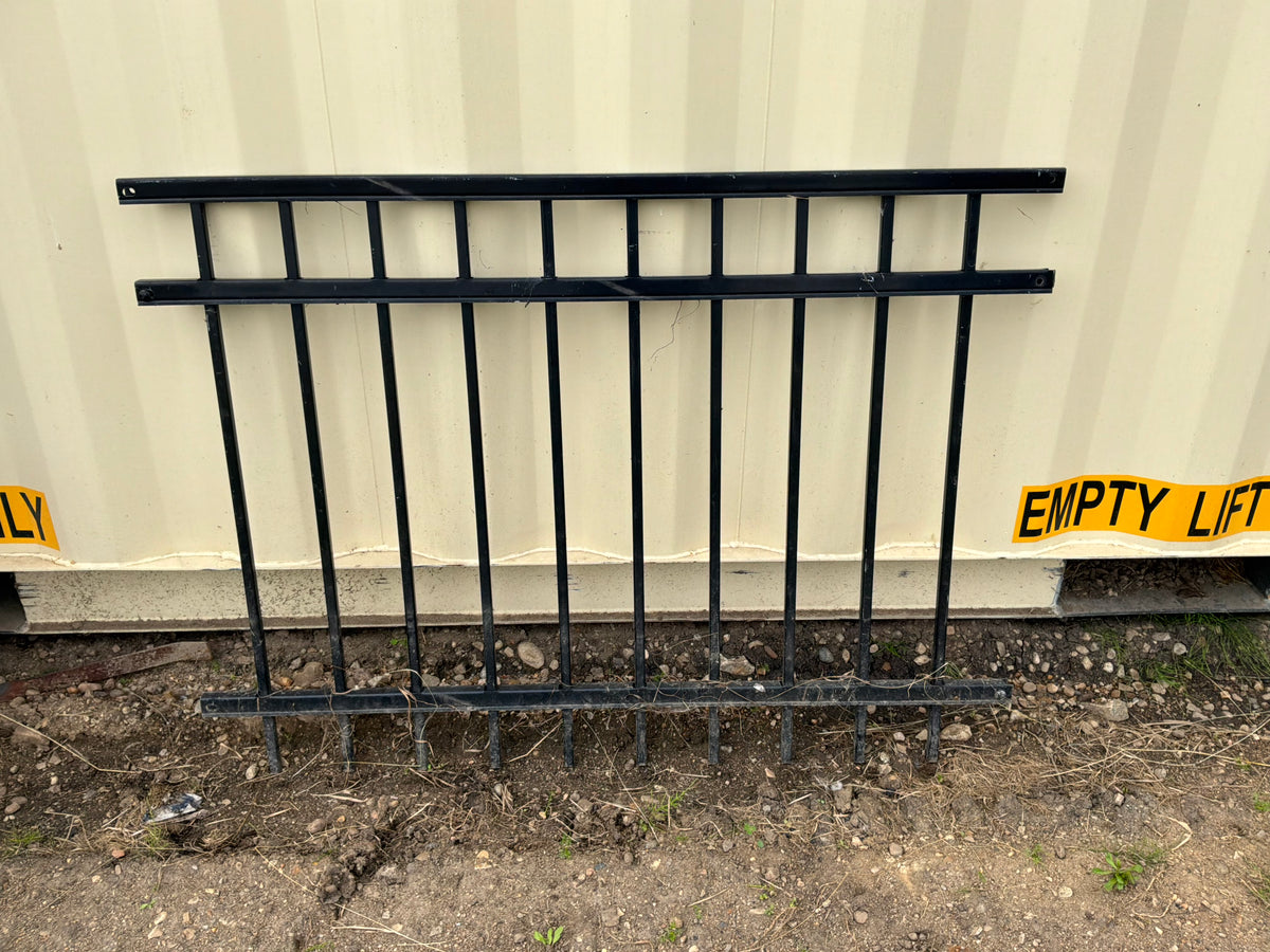 Small Aluminum Straight Railing