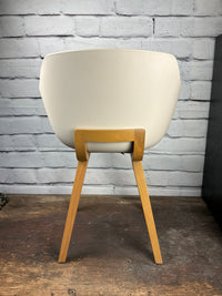 Scandinavian Style Kuskoa Bi Chairs