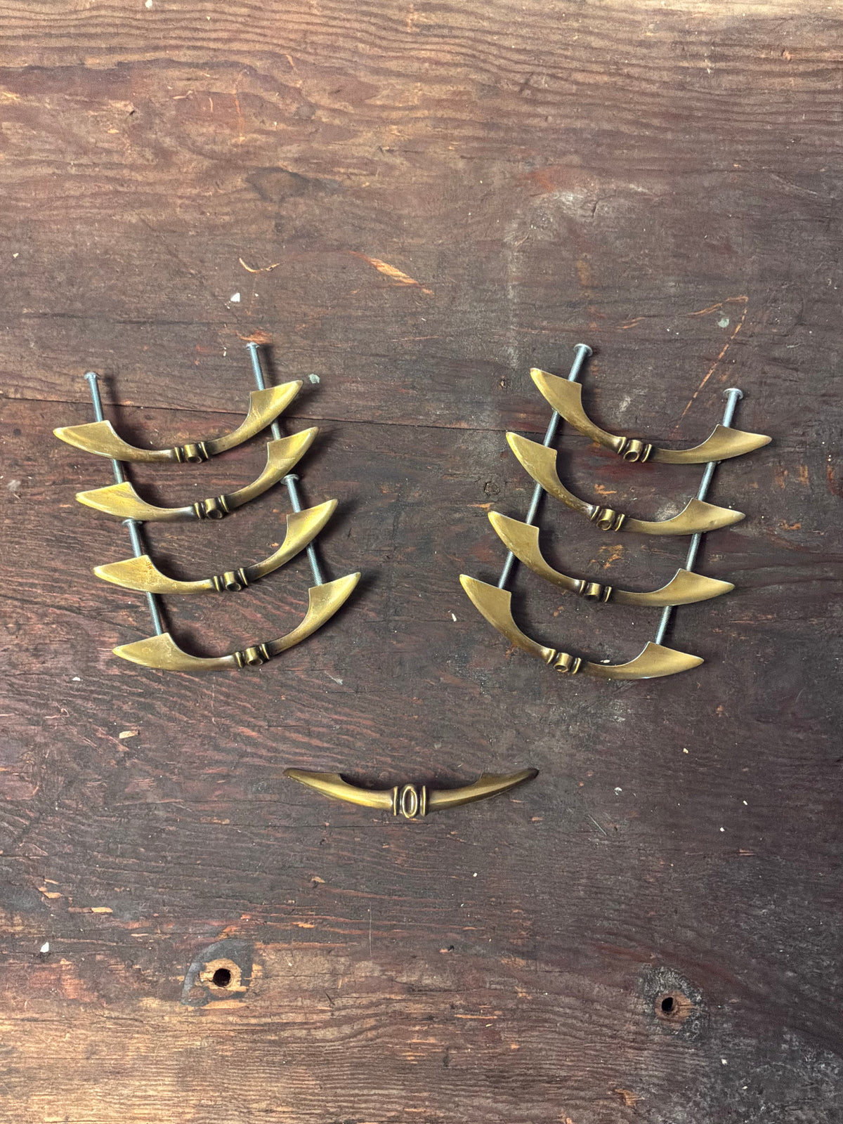 Vintage Amerock “Boomerang Medallion” Drawer Pulls