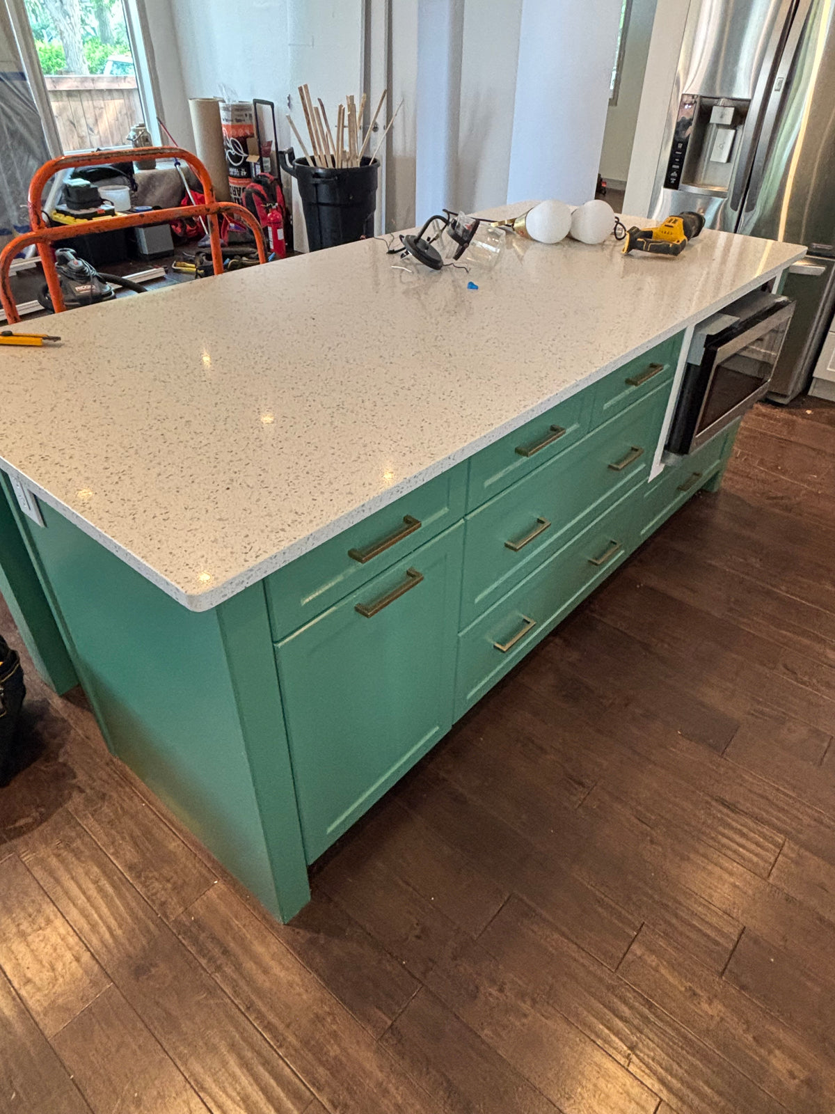 Shaker Style Kitchen with Eat-In Island
