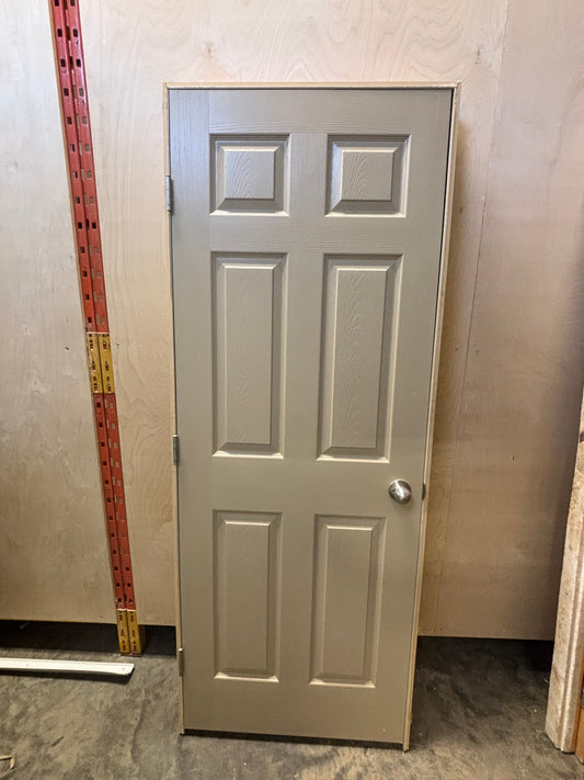 Residential Interior Door in Frame
