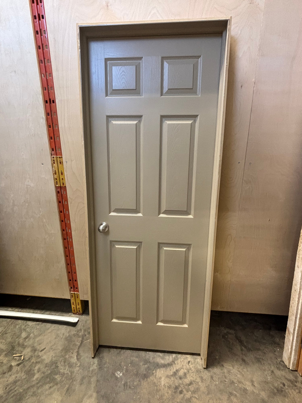 Residential Interior Door in Frame
